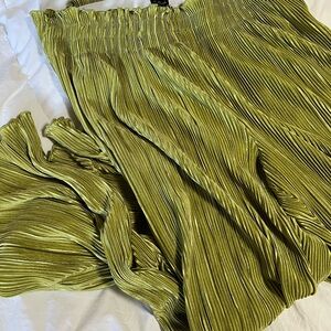 Out From Under UO Green plissé pant.